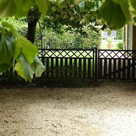 Wood-and-work Pensionat *